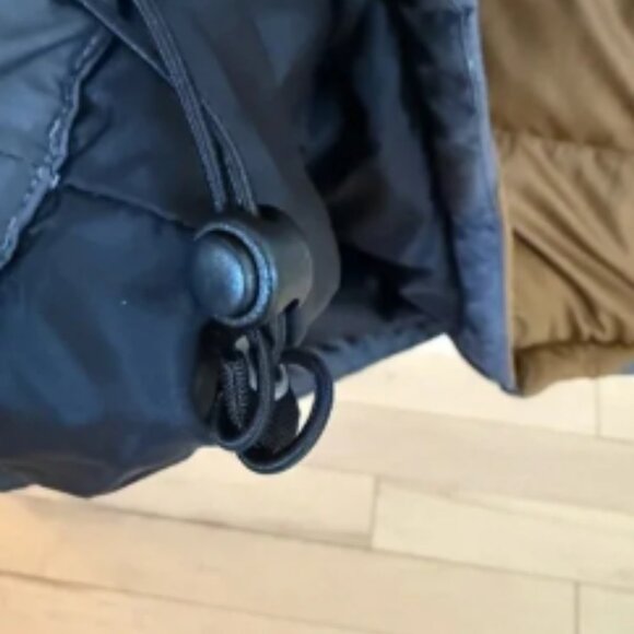 Columbia Men’s Down Vest • L • Camel & Grey - Picture 5 of 8